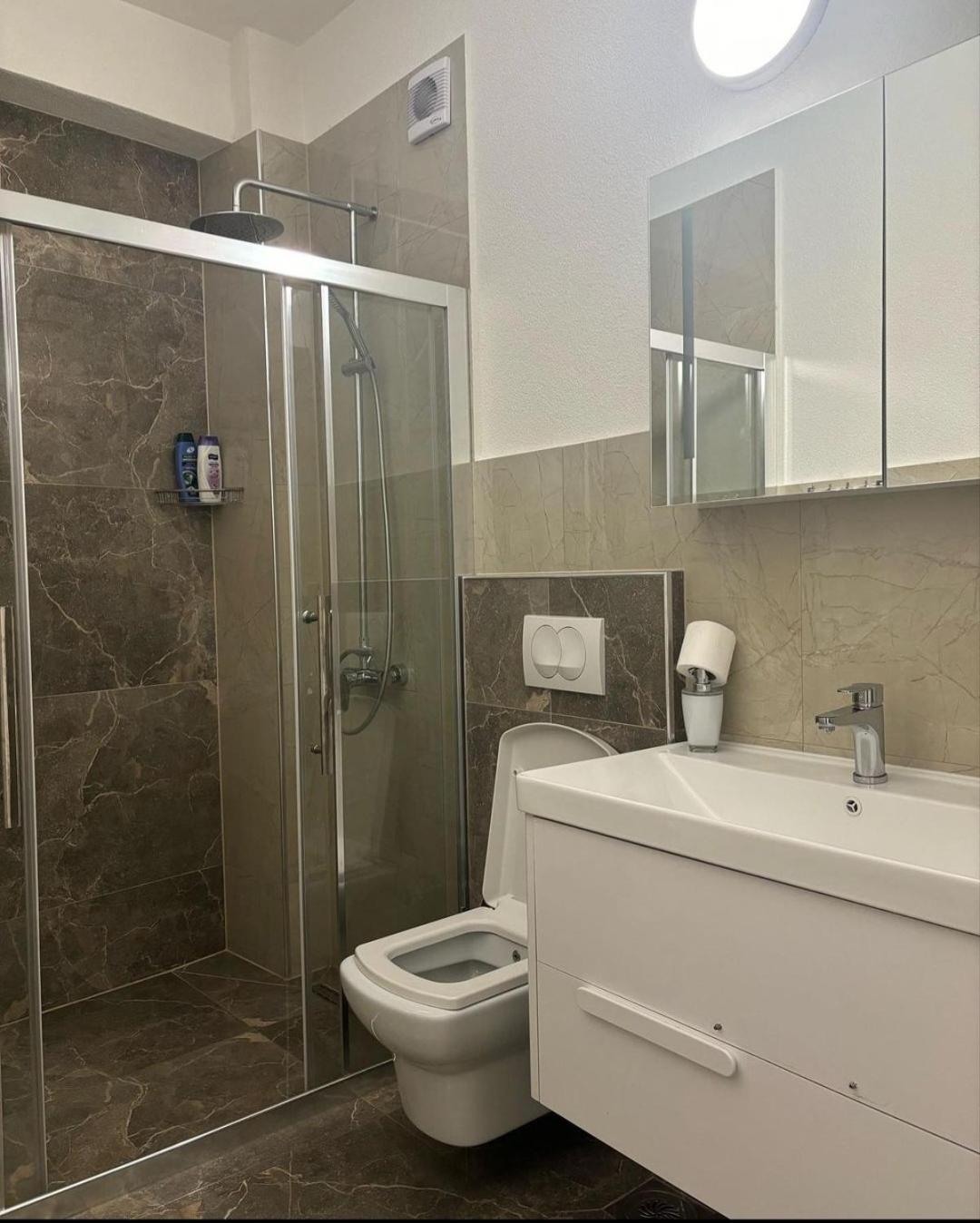 פריזרן Hotel Inn חדר תמונה