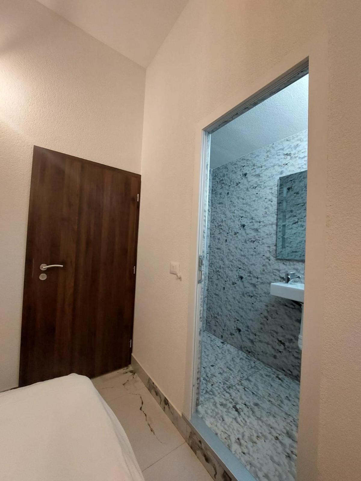 פריזרן Hotel Inn מראה חיצוני תמונה